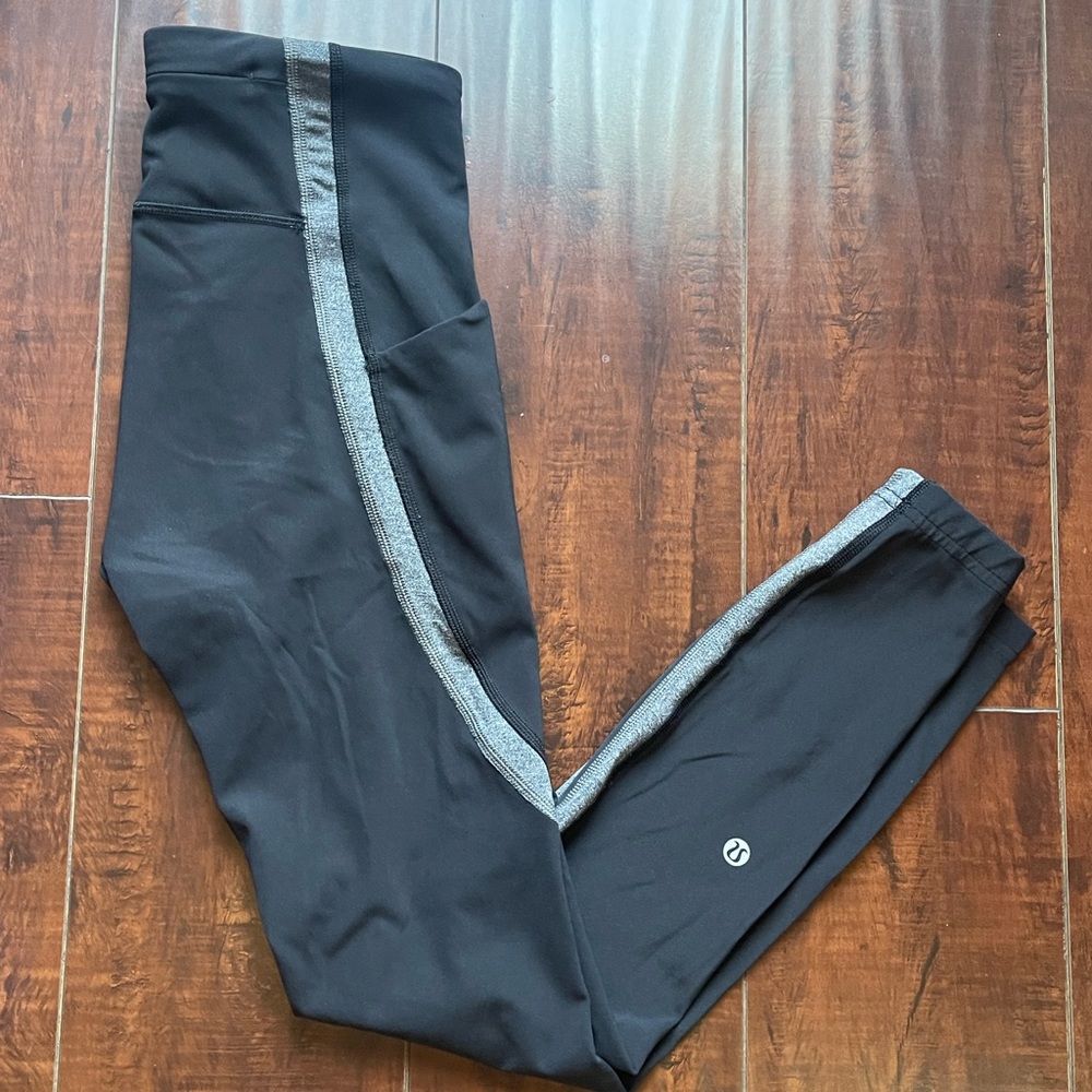 Lululemon Athletica leggings Sz 2